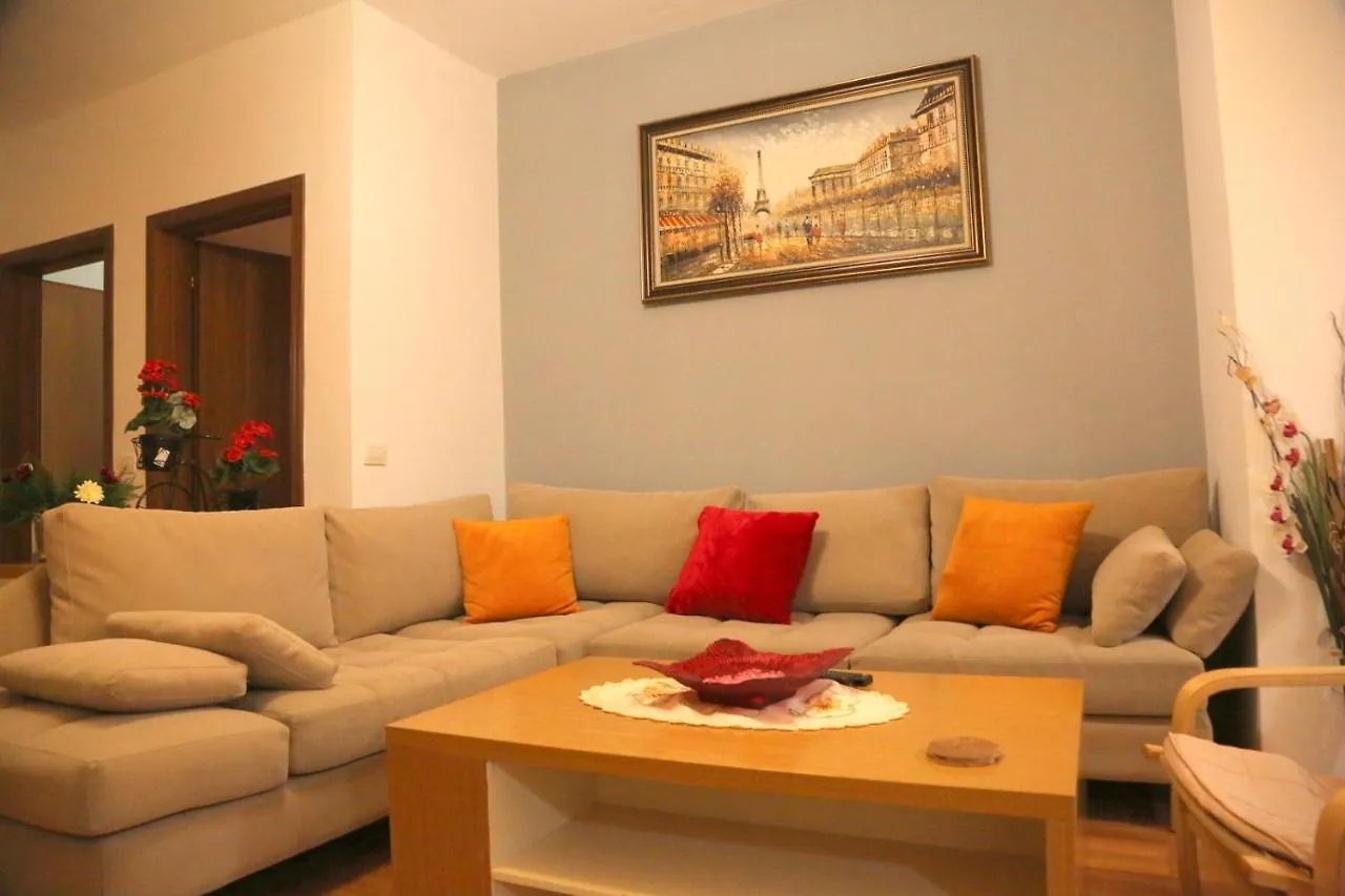 تيرانا Ennio Apartment Near The Lake